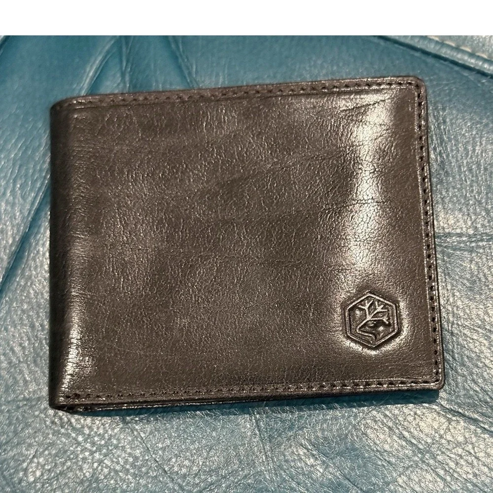 Men's Black Genuine Leather Bifold Wallet w/ Card Slots & ID Window Italy